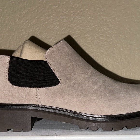 Men’s Calvin Klein Chelsea Boots - Picture 3 of 7
